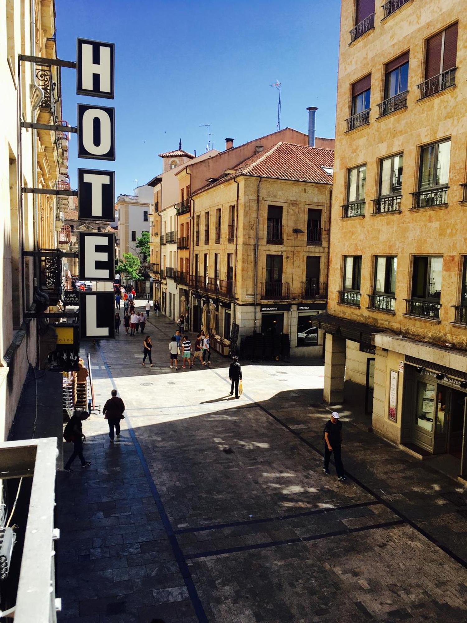 Alevia Hotel Salamanca Exterior photo